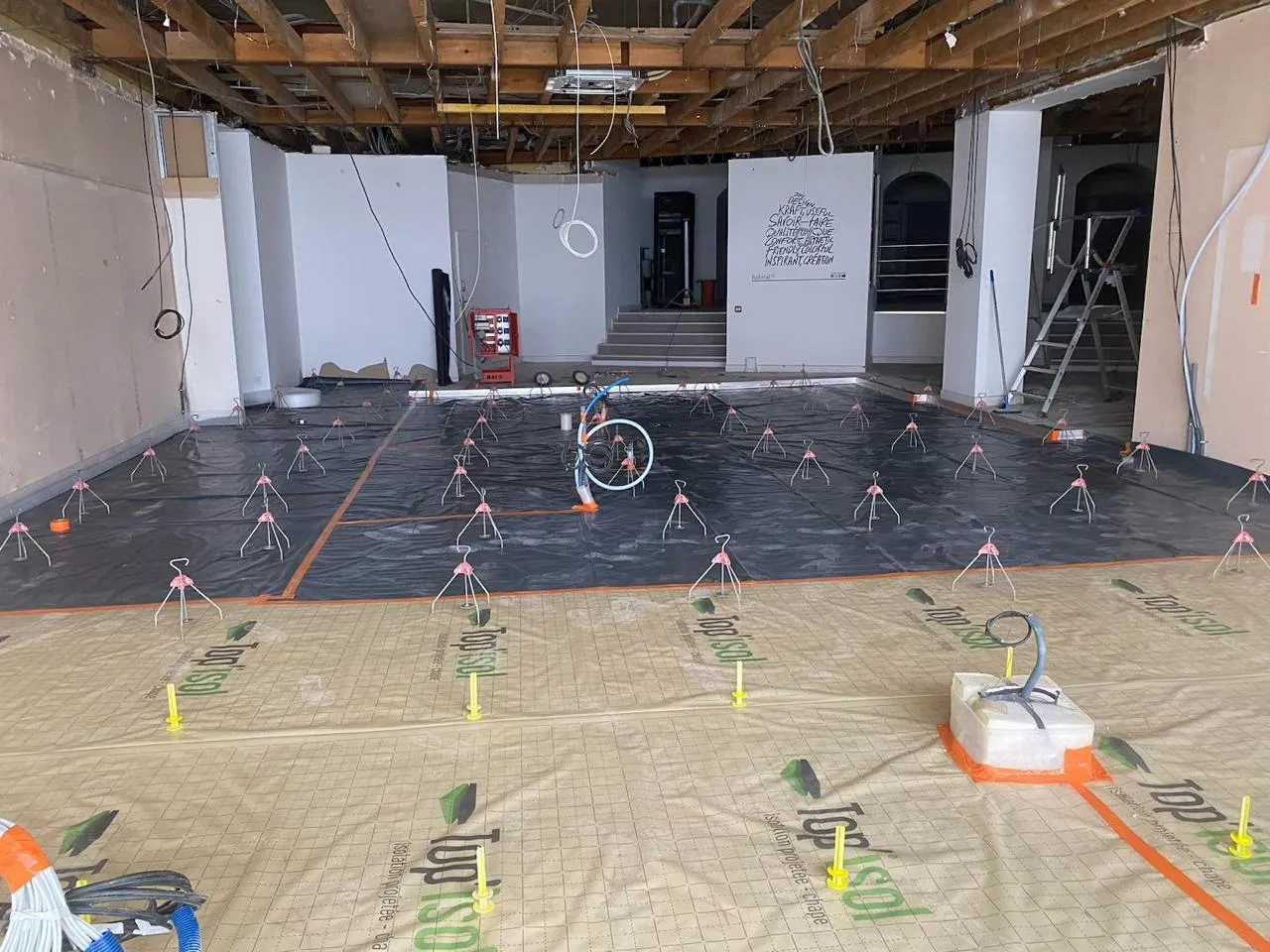 Chape liquide coulée